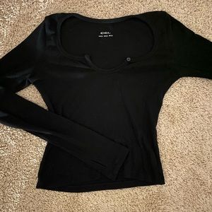 Black long sleeve scoop neck